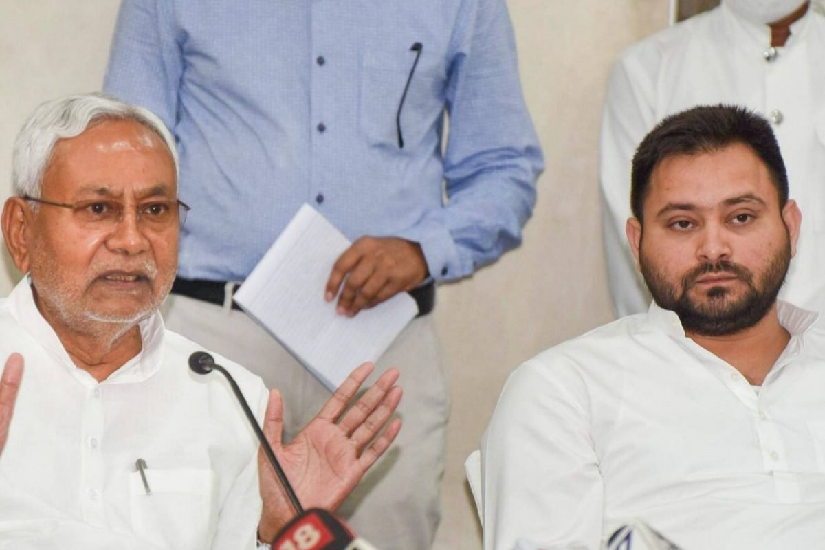 nitish kumar and tejaswi jadav